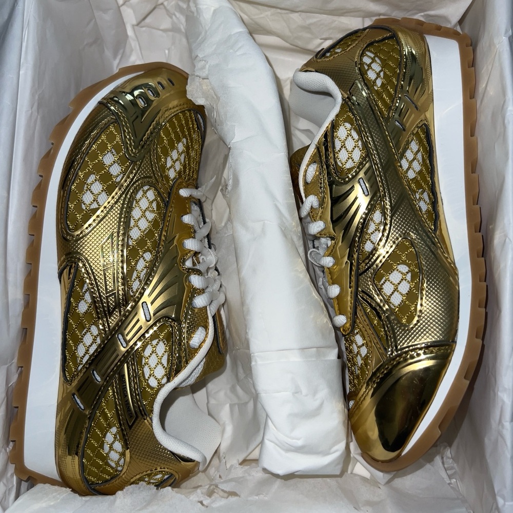 Bottega Veneta Women's Orbit Sneakers - 37